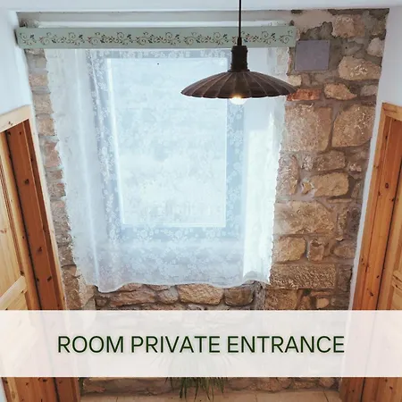 Bed and breakfast Villa Lapis 4*