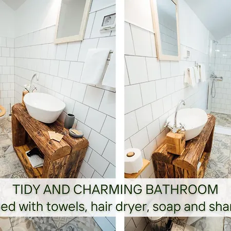 Villa Lapis Bed and breakfast